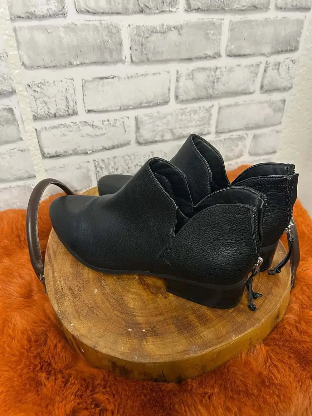 Kenneth Cole Reaction Black Faux Leather Ankle Booties with Back Zip